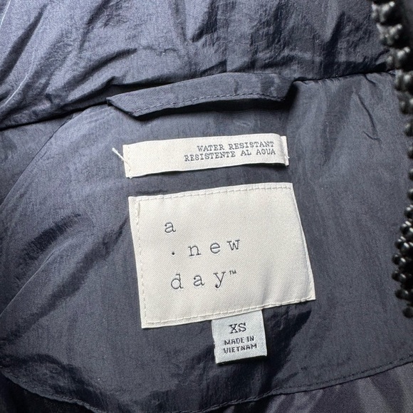 A New Day Women's Water Resistant Parka Puffer Coat - Black Size Extra Small NWT - Picture 4 of 6